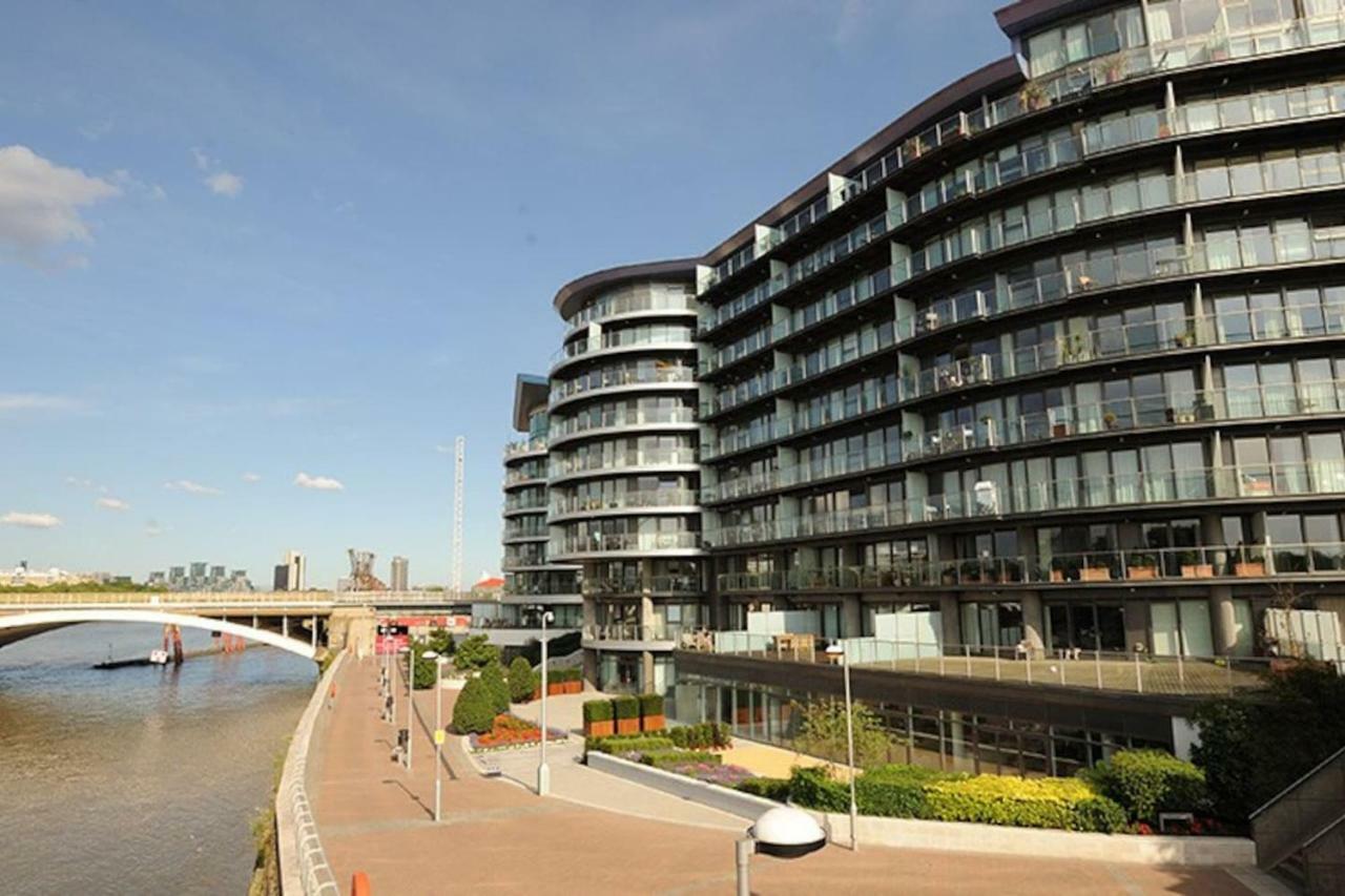 1 Bedroom In Chelsea Bridge Wharf Londra Esterno foto